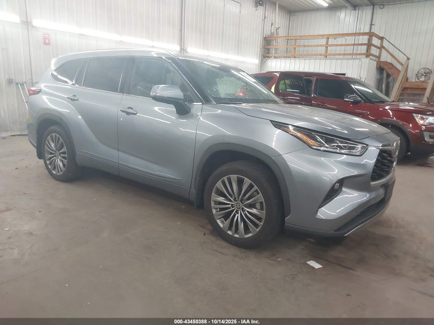 TOYOTA HIGHLANDER PLATINUM