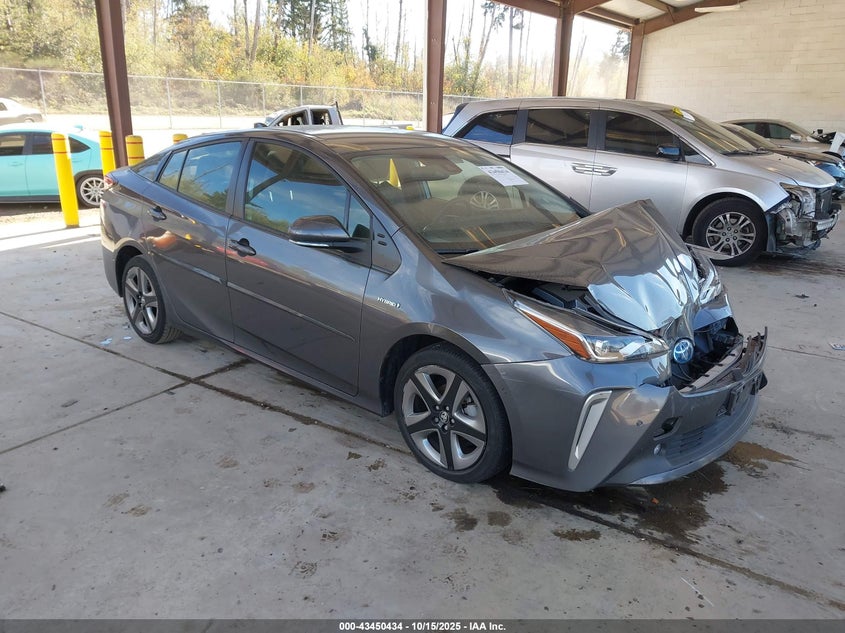 TOYOTA PRIUS XLE