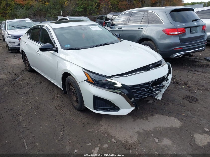 NISSAN ALTIMA SR FWD