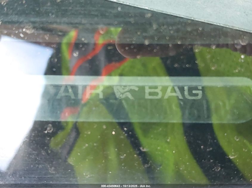 2005 Ford Escape Xls VIN: 1FMYU92ZX5KA96105 Lot: 43450643