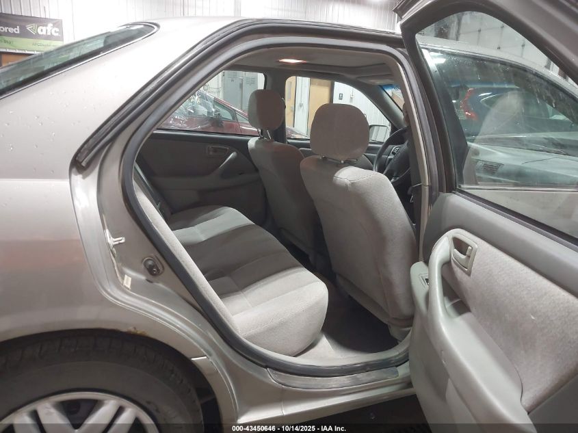 2000 Toyota Camry Le V6 VIN: 4T1BF22K9YU111471 Lot: 43450646