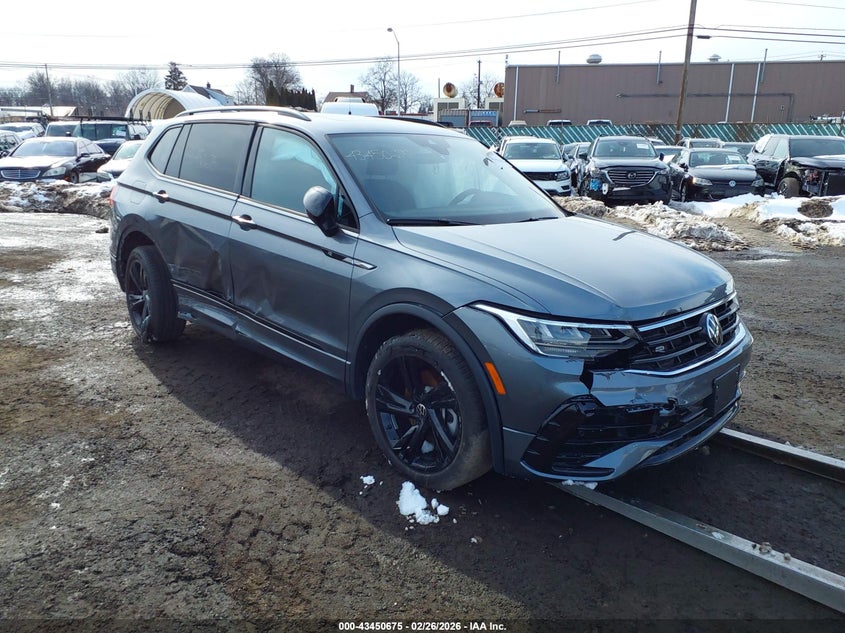2024 Volkswagen Tiguan 2.0T Se R-Line Black