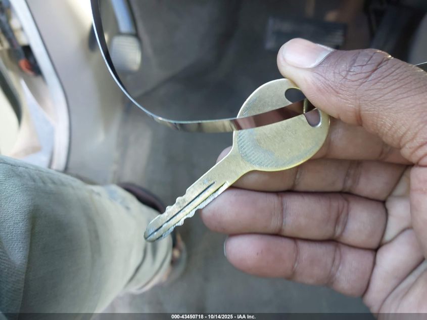 2003 Chrysler Town & Country Lx VIN: 2C4GP44373R109622 Lot: 43450718