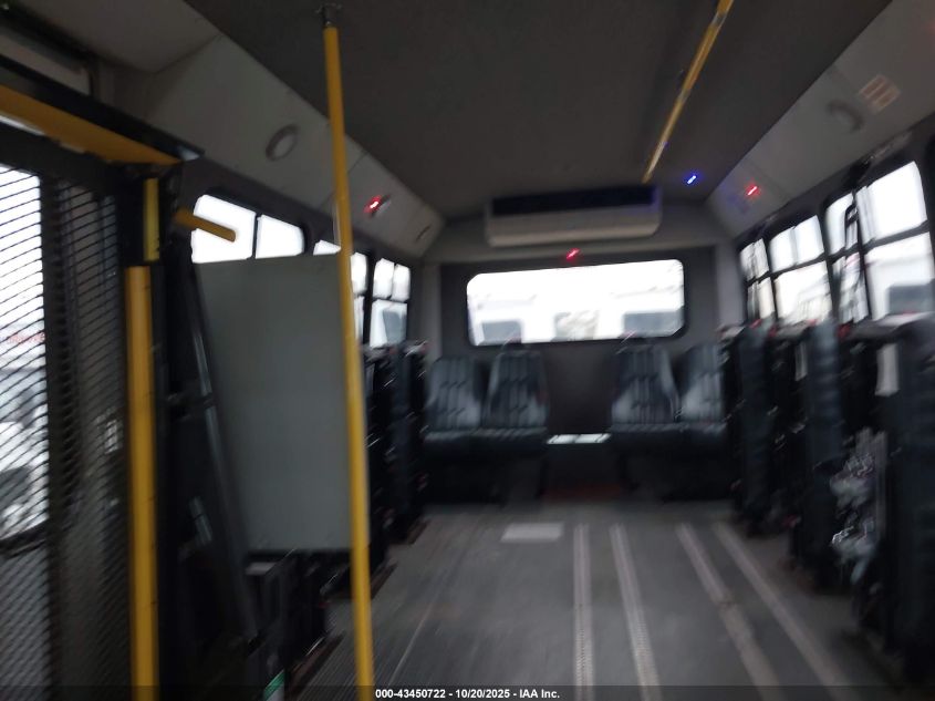 2018 Ford E-450 Cutaway VIN: 1FDFE4FS2JDC17454 Lot: 43450722