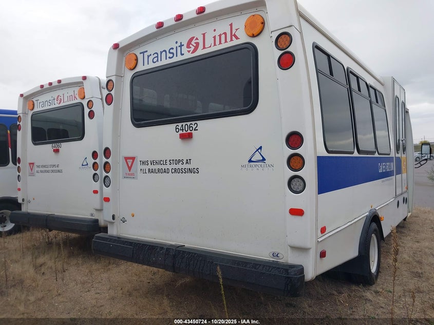 2018 Ford E-450 Cutaway VIN: 1FDFE4FS4JDC17455 Lot: 43450724