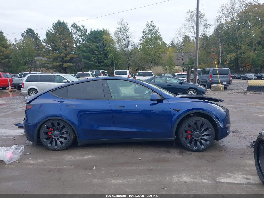 2024 Tesla Model Y Performance Dual Motor All-Wheel Drive VIN: 7SAYGDEF3RA323024 Lot: 43450789