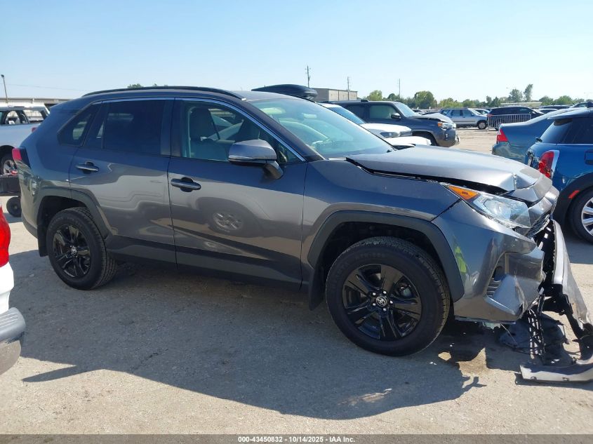 2019 TOYOTA RAV4 XLE JTMP1RFVXKJ024242