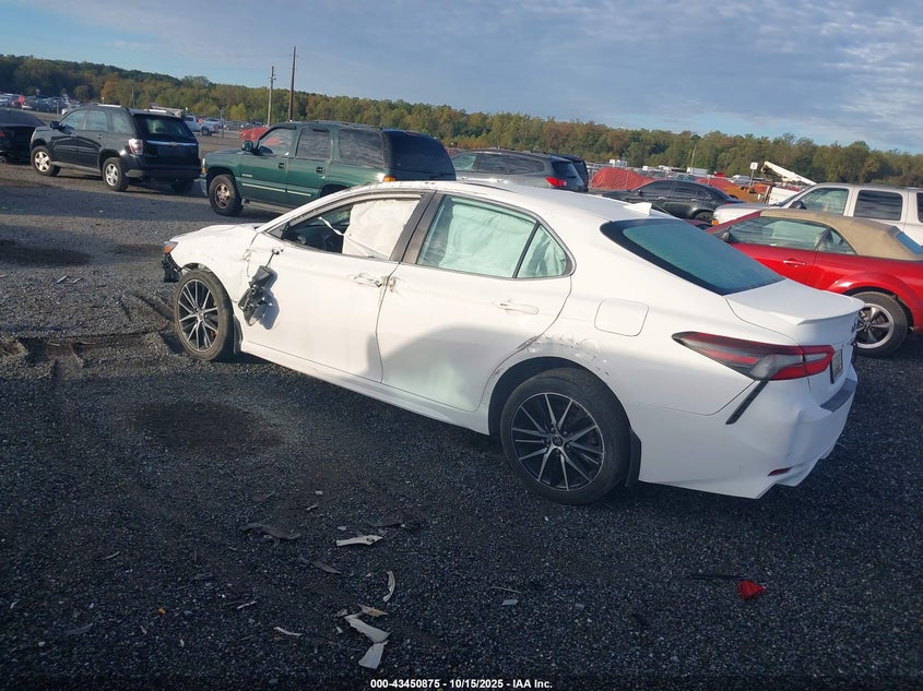 4T1G11AK4NU059078 2022 TOYOTA CAMRY photo no. 3