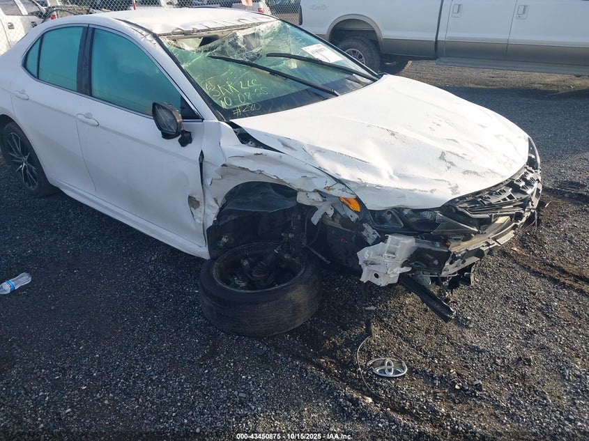 4T1G11AK4NU059078 2022 TOYOTA CAMRY photo no. 6