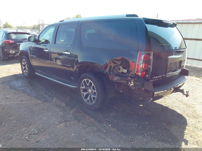 1GKFK66838J245132 2008 GMC YUKON photo no. 3