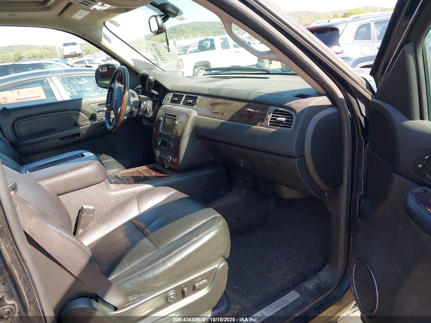 1GKFK66838J245132 2008 GMC YUKON photo no. 5