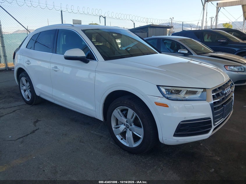 AUDI Q5 2.0T PREMIUM/2.0T TECH PREMIUM