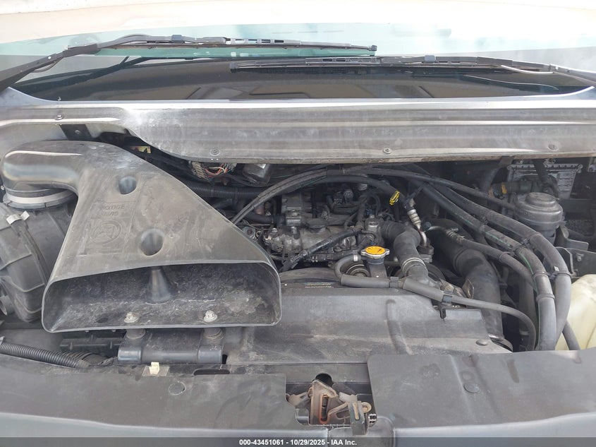 2015 Isuzu Commercial Van VIN: JALB4T177F7W00393 Lot: 43451061