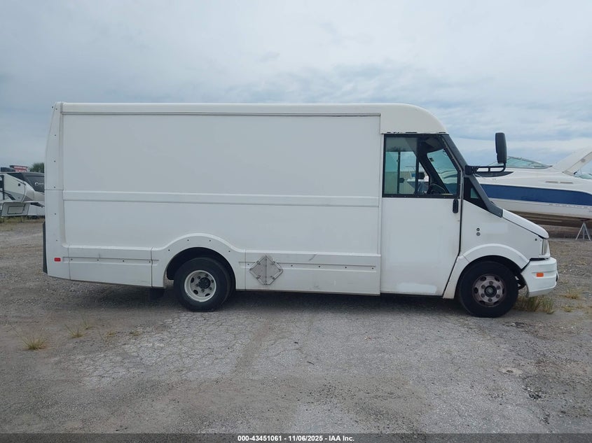 2015 Isuzu Commercial Van VIN: JALB4T177F7W00393 Lot: 43451061
