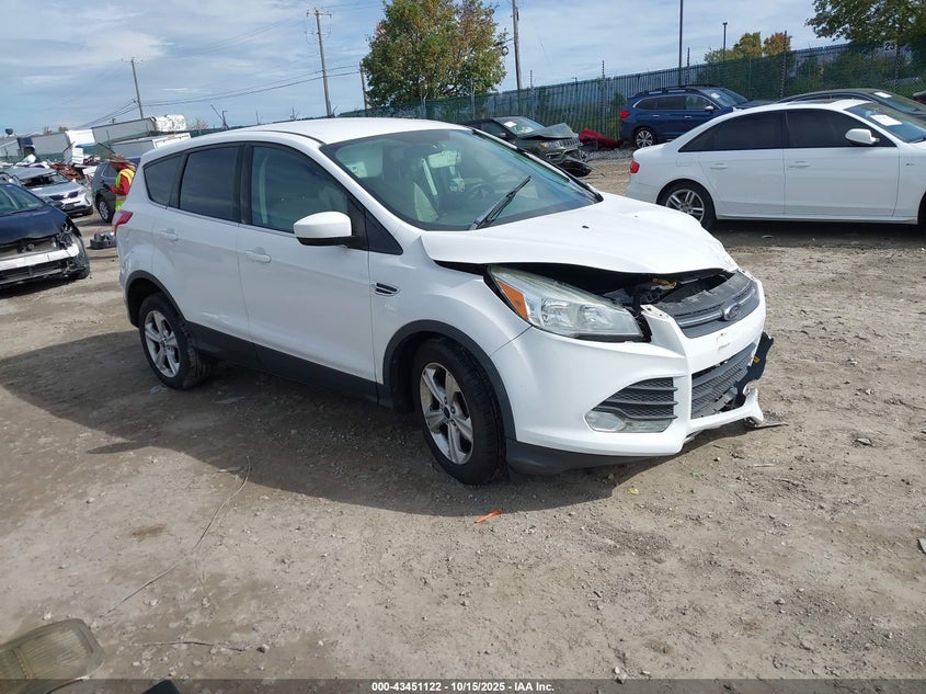 FORD ESCAPE SE