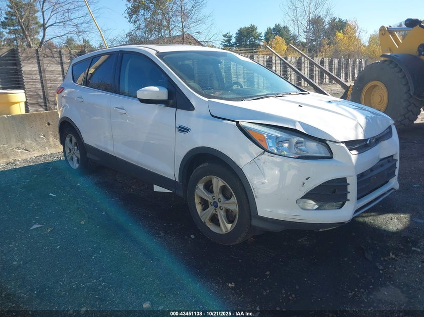 FORD ESCAPE SE