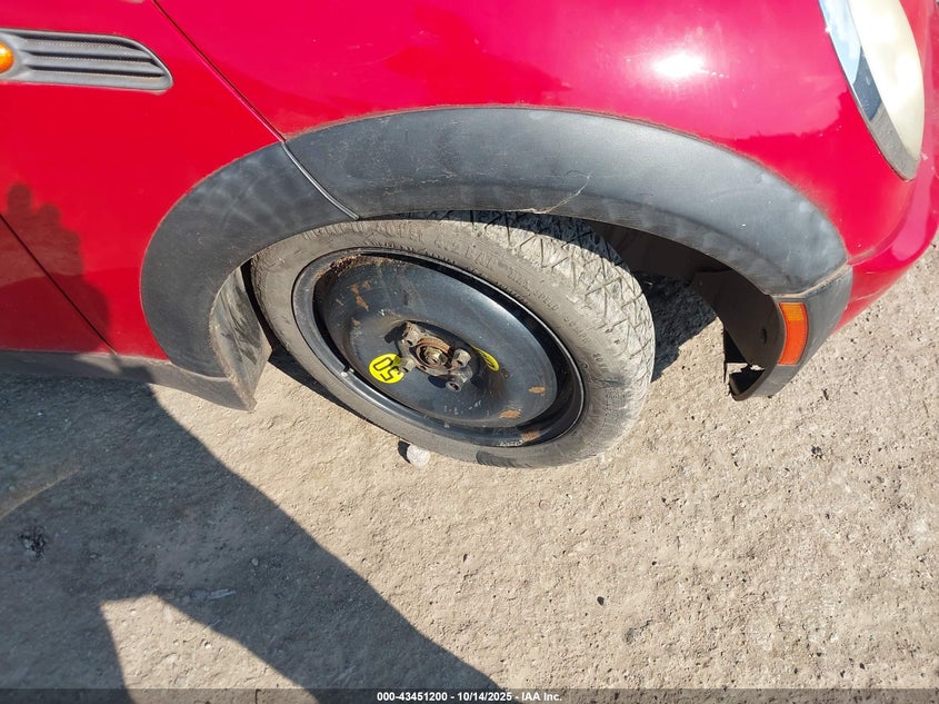 2006 Mini Cooper VIN: WMWRF335X6TG14334 Lot: 43451200