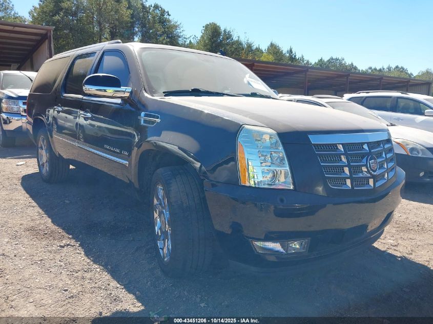 CADILLAC ESCALADE LUXURY