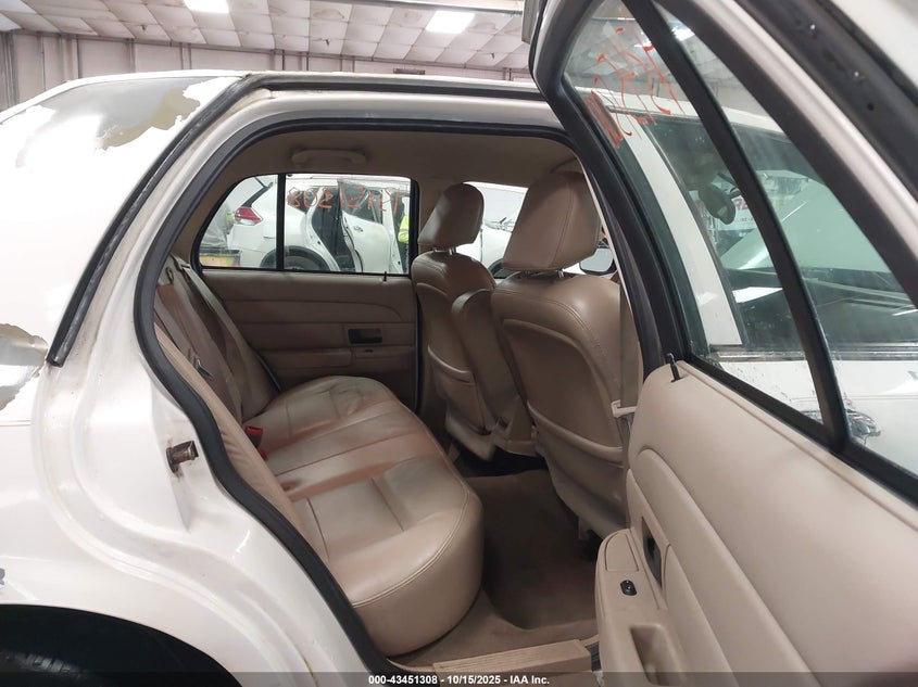 2005 Ford Crown Victoria Lx/Lx Sport VIN: 2FAFP74W25X166516 Lot: 43451308