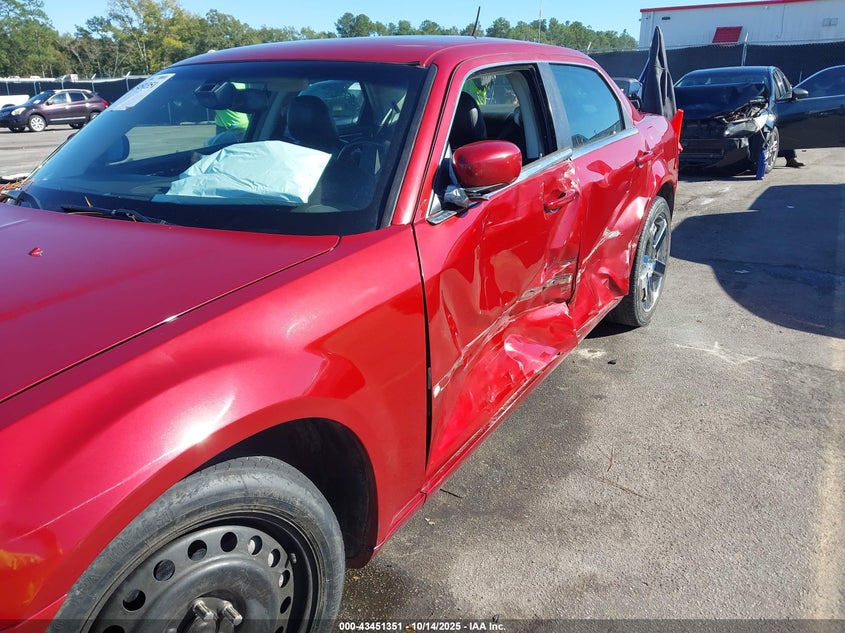 2008 Chrysler 300C Hemi VIN: 2C3LA63H08H282473 Lot: 43451351