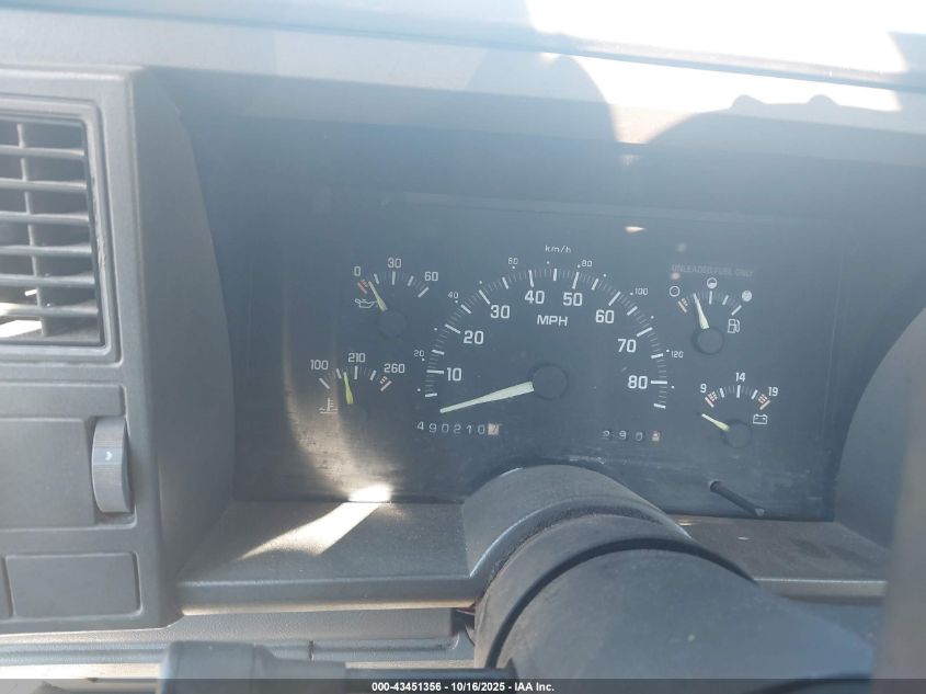 1992 Chevrolet Gmt-400 C1500 VIN: 2GCEC19Z6N1232389 Lot: 43451356