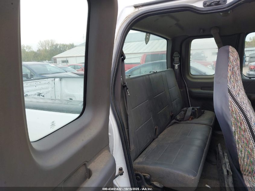 2002 Ford F-150 Lariat/Xl/Xlt VIN: 2FTRX17W42CA09623 Lot: 43451422