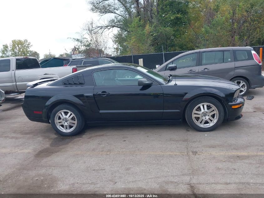 2007 Ford Mustang Gt Deluxe/Gt Premium VIN: 1ZVFT82H475199681 Lot: 43451460