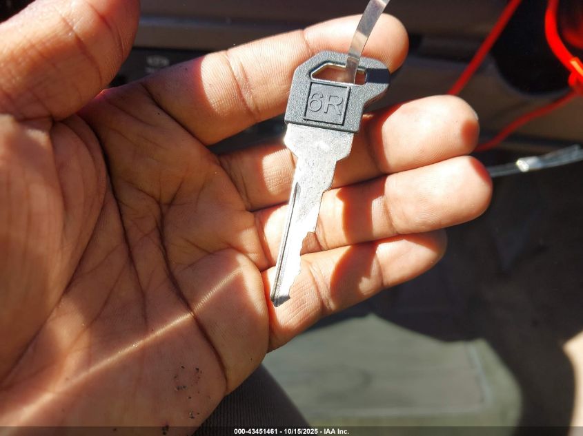 1994 Chevrolet Gmt-400 C1500 VIN: 1GCEC14K5RE154122 Lot: 43451461