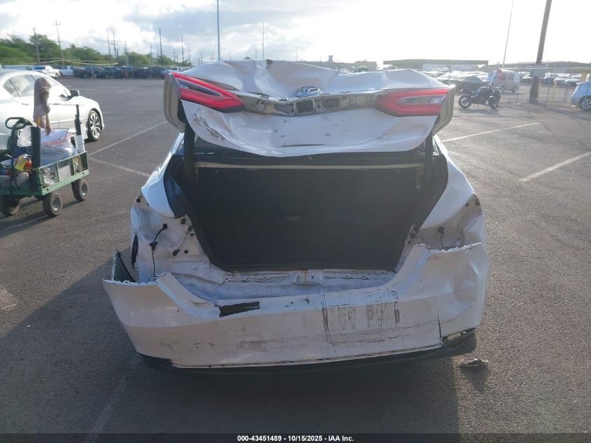 2019 Toyota Camry Le VIN: 4T1B11HK0KU692642 Lot: 43451489