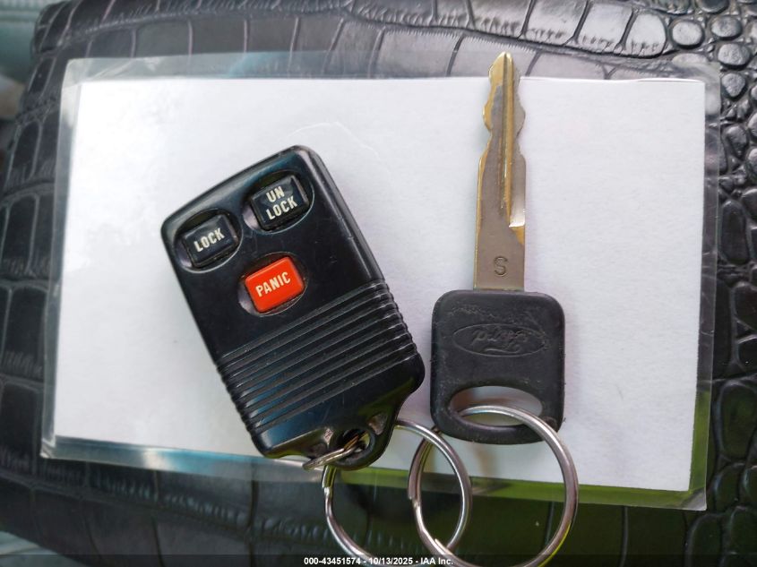 1997 Ford Explorer Eddie Bauer/Limited/Xl/Xlt VIN: 1FMDU34E9VZB70756 Lot: 43451574