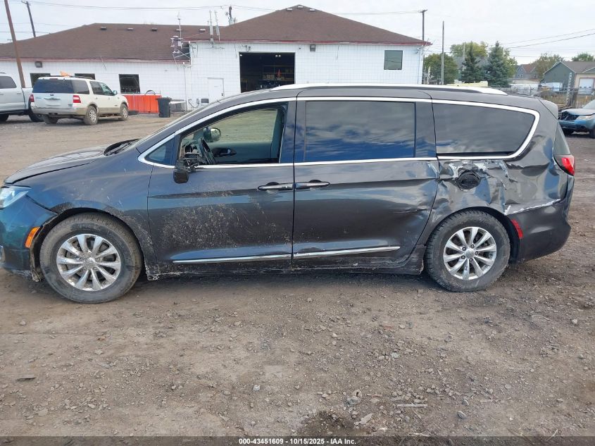 2018 Chrysler Pacifica Touring L VIN: 2C4RC1BG2JR155378 Lot: 43451609