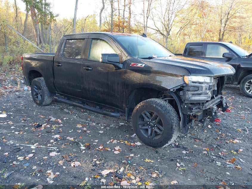 2020 CHEVROLET SILVERADO 1500 4WD  SHORT BED LT TRAIL BOSS - 1GCPYFED1LZ184726