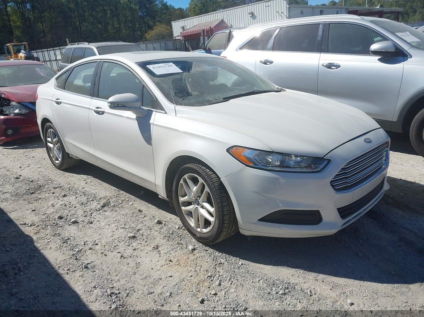 FORD FUSION SE