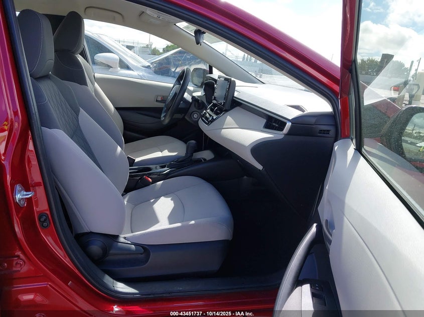 2022 TOYOTA COROLLA LE - JTDEPMAE1NJ210675