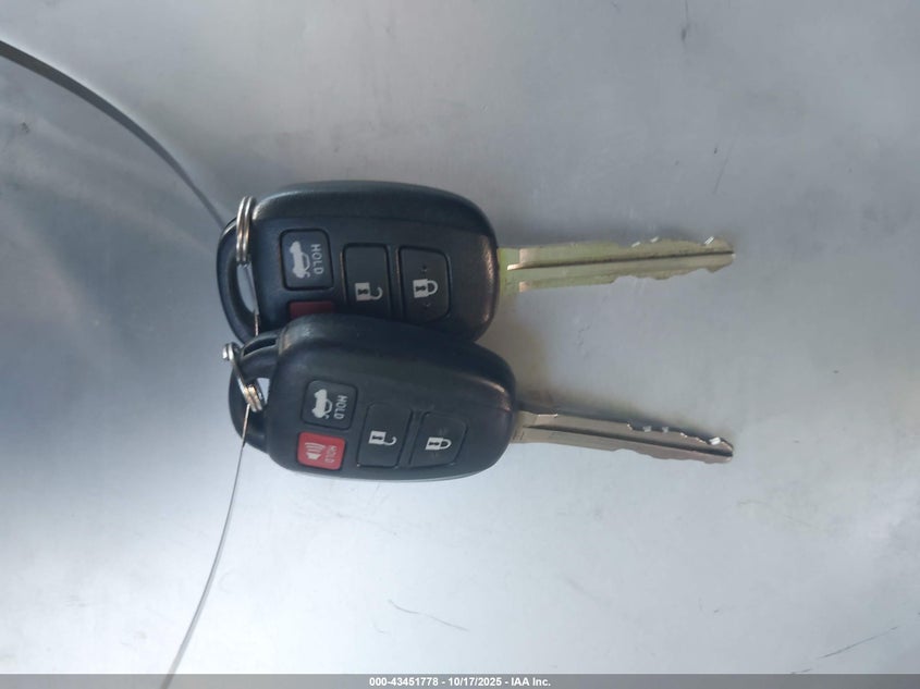 2016 TOYOTA COROLLA S PLUS 5YFBURHE5GP411024