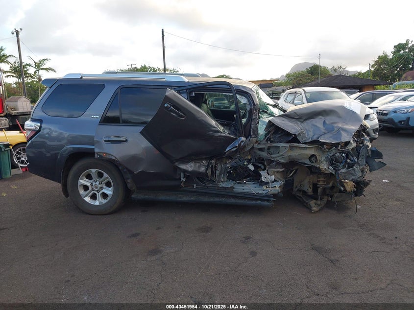 2016 TOYOTA 4RUNNER SR5 JTEZU5JR0G5120623