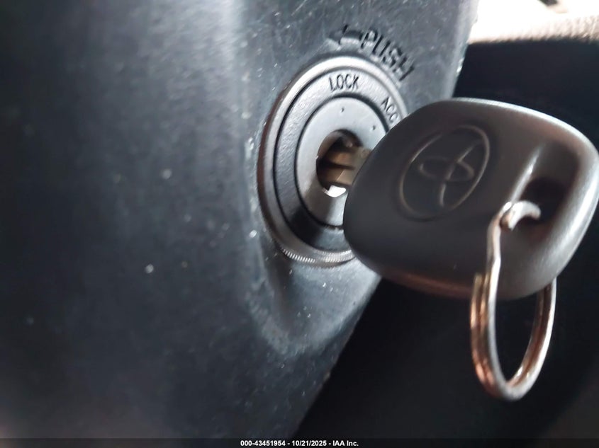 2016 TOYOTA 4RUNNER SR5 JTEZU5JR0G5120623