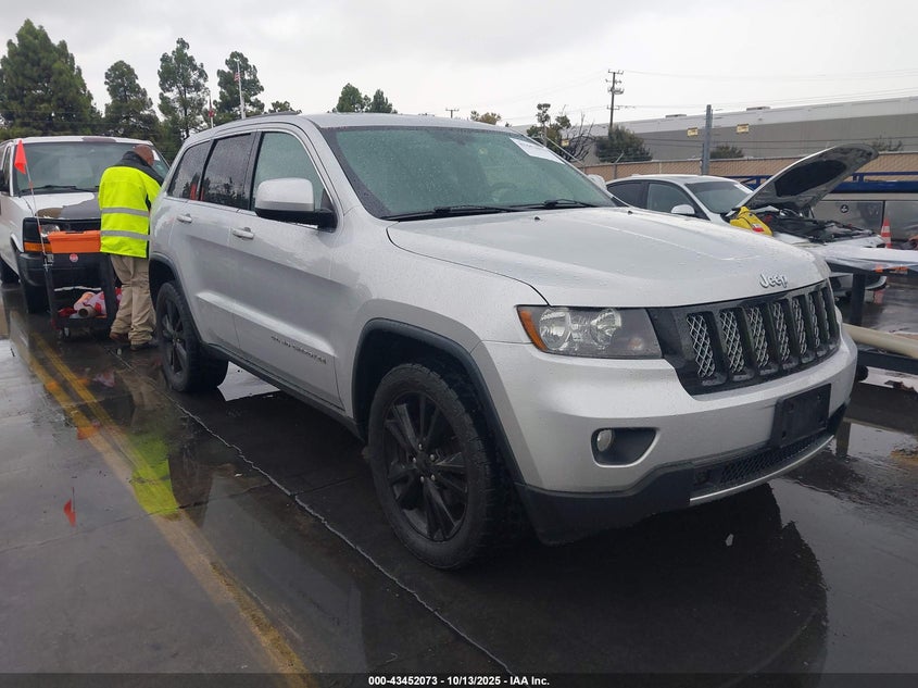 JEEP GRAND CHEROKEE LAREDO