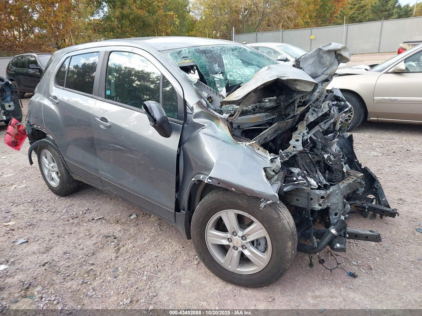 CHEVROLET TRAX FWD LS