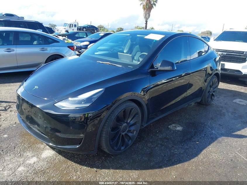 5YJYGDEF7MF151301 2021 TESLA MODEL Y photo no. 2