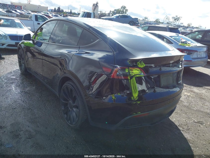 5YJYGDEF7MF151301 2021 TESLA MODEL Y photo no. 3