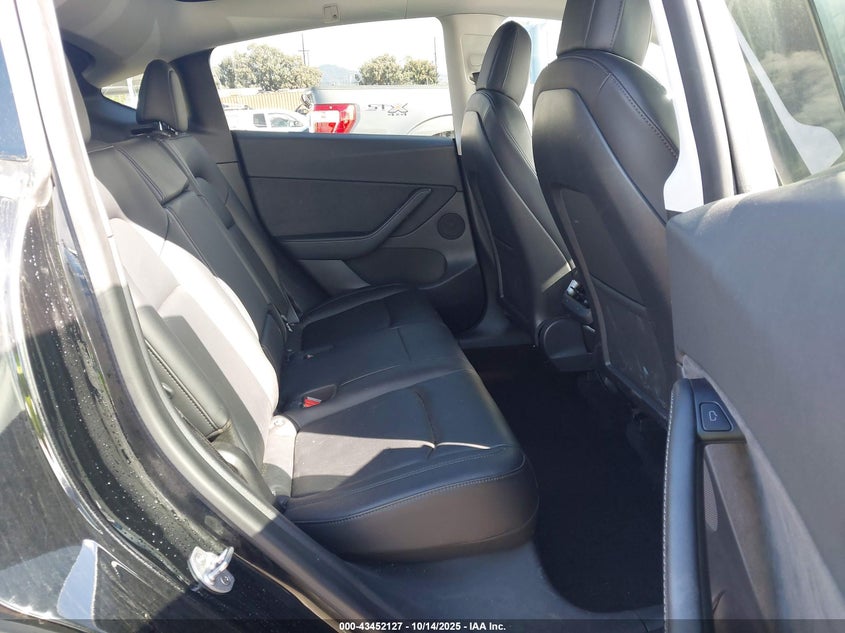 5YJYGDEF7MF151301 2021 TESLA MODEL Y photo no. 8