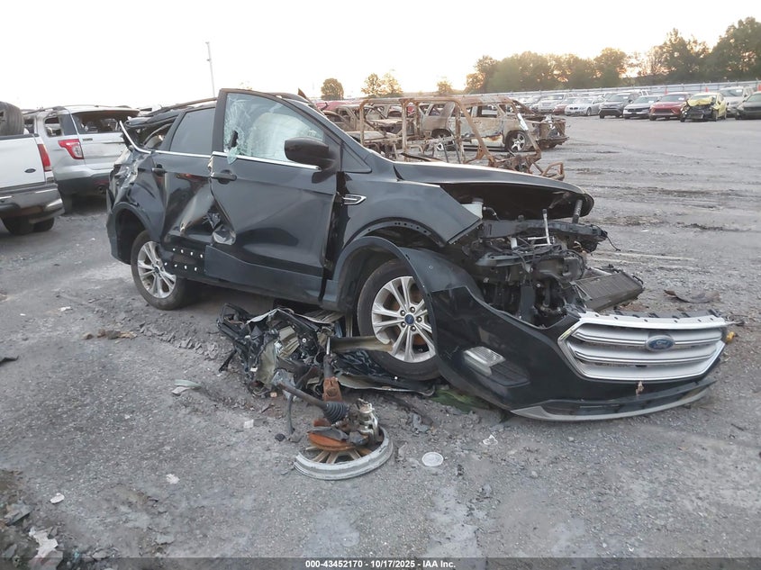 2017 FORD ESCAPE SE - 1FMCU0GD0HUD64123