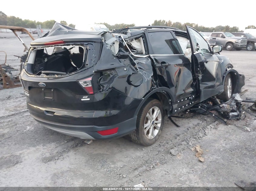 2017 FORD ESCAPE auction photo 4