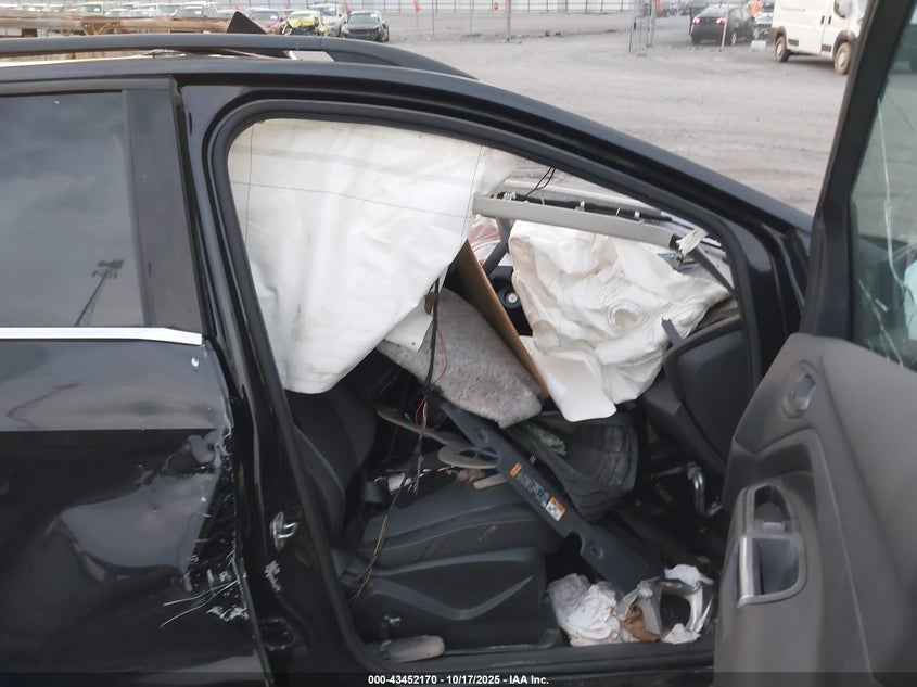 2017 FORD ESCAPE auction photo 5
