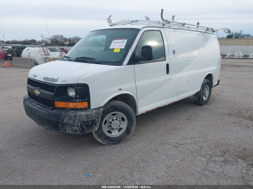 1GCWGFCA1C1165566 2012 CHEVROLET EXPRESS photo no. 2