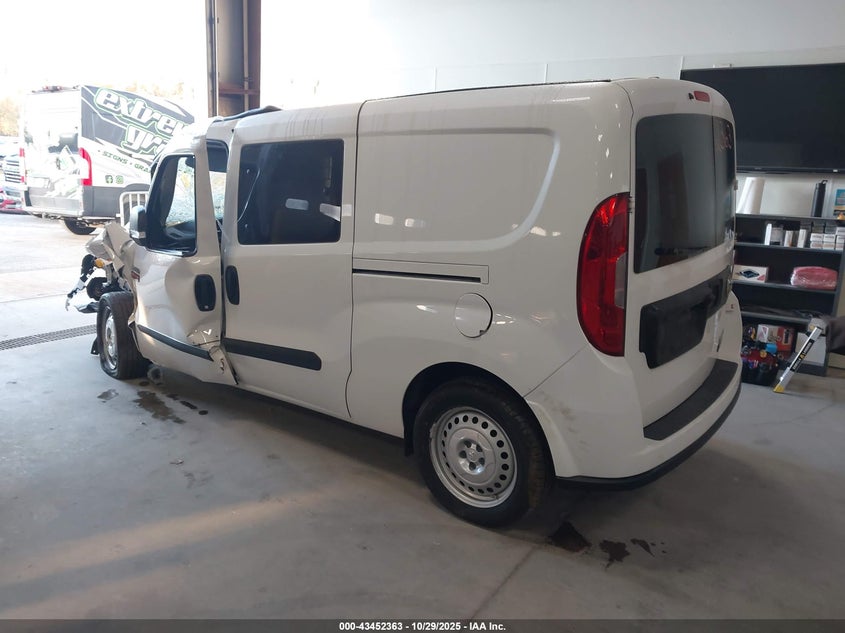Vin: zfbhrfab8n6w54277, lot: 43947215, ram promaster city cargo van 20223