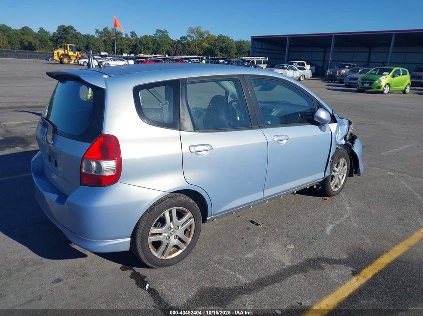 JHMGD38648S053974 2008 HONDA FIT photo no. 4