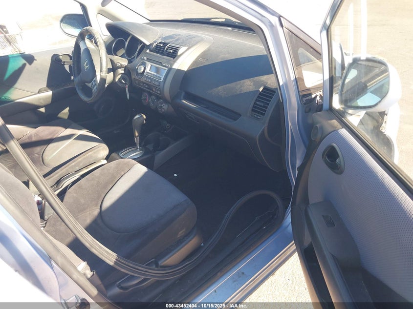 JHMGD38648S053974 2008 HONDA FIT photo no. 5