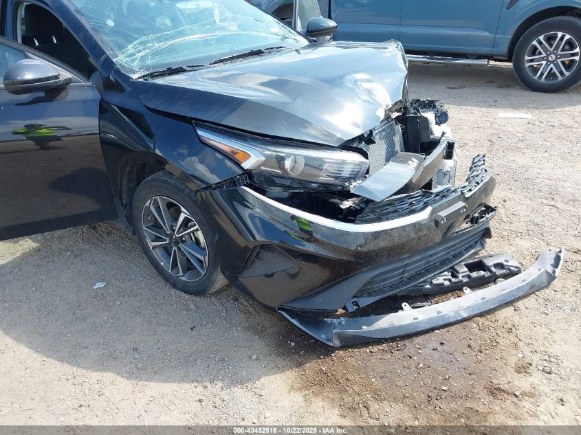 2023 Kia Forte Lxs VIN: 3KPF24AD7PE585206 Lot: 43452516